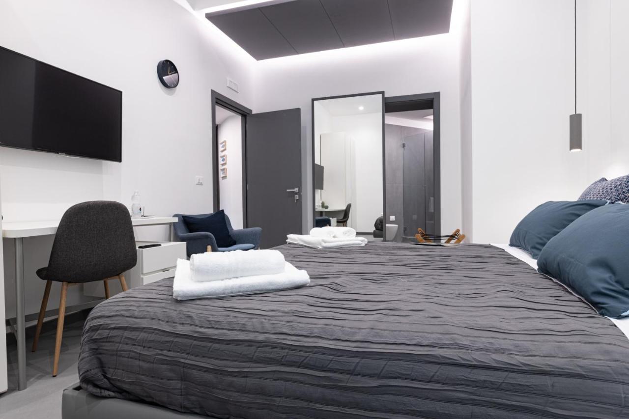 Tito'S Rooms Naples Exterior photo